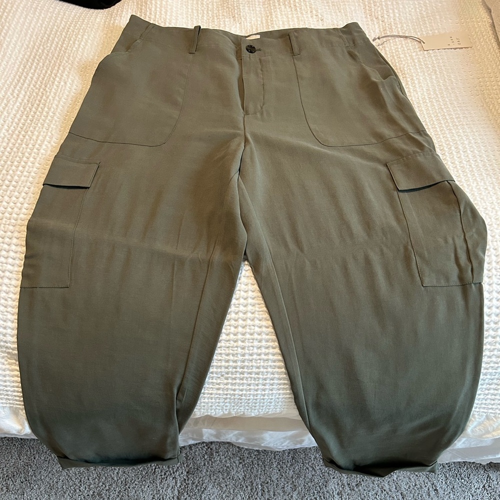 A new day olive cargo dress pants